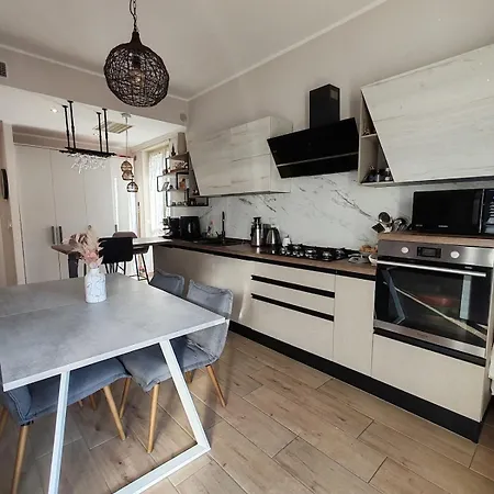 Terrace Near Metro & Free Parking * טורינו