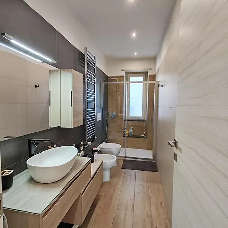 Terrace Near Metro & Free Parking דירה *